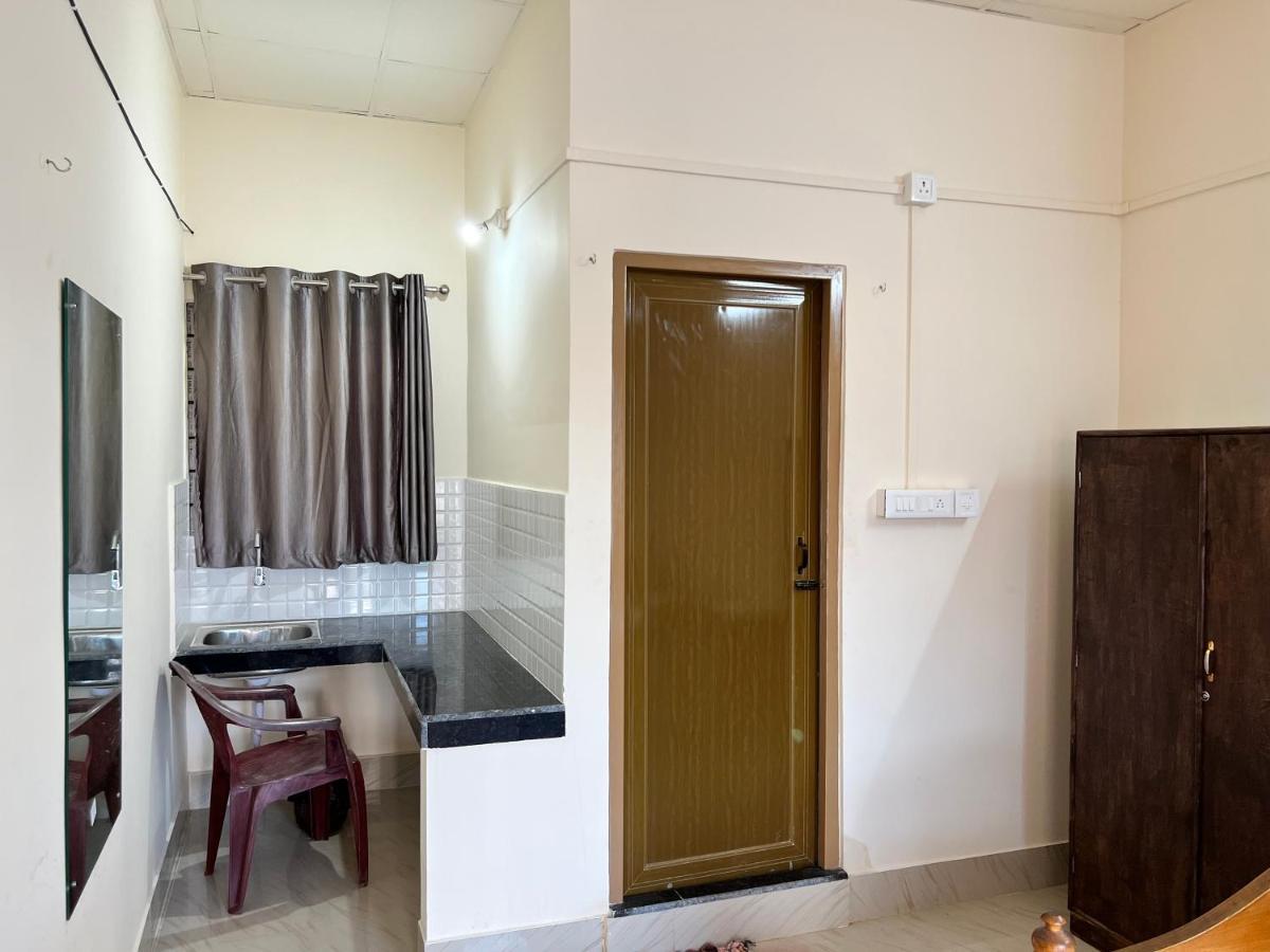 Atithya Lodge Γουβαχάτι Εξωτερικό φωτογραφία
