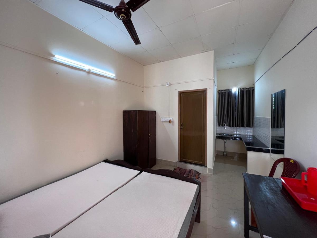 Atithya Lodge Γουβαχάτι Εξωτερικό φωτογραφία