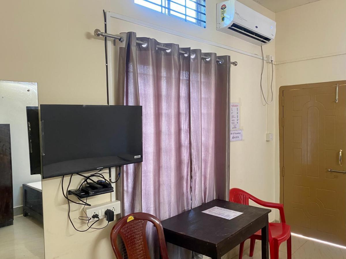 Atithya Lodge Γουβαχάτι Εξωτερικό φωτογραφία